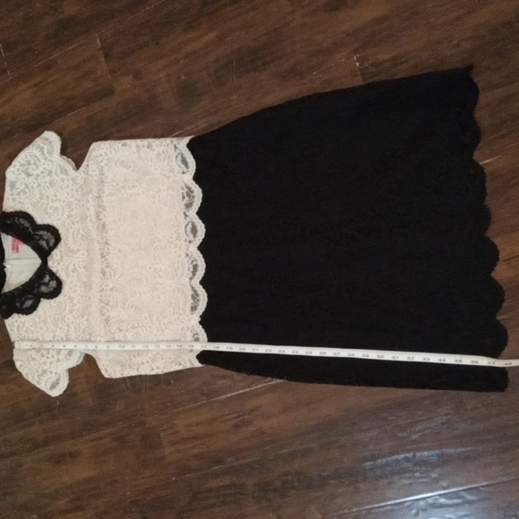 Betsy Johnson Ivory and Black Lace Dress with Collar Size 14 - Picture 9 of 12